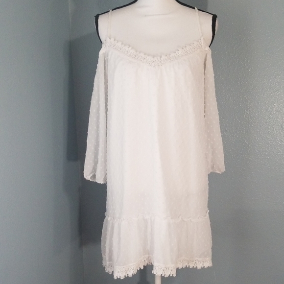 BB Dakota Swiss Dot Dress - Picture 3 of 8